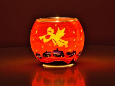 Leuchtglas ohne Wachs Nr.511 muszierender Engel mit goldenen Flügel - 1