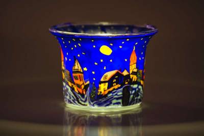 Votiv Glas 176 Dorf bei Nacht mit Kirche dekoratives Windlicht - 1