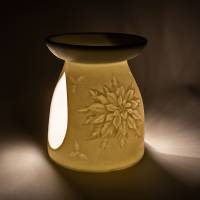 Starlight Aromalampe Nr.181 Weihnachtsstern aus edlem Bisquittporzellan H 13cm